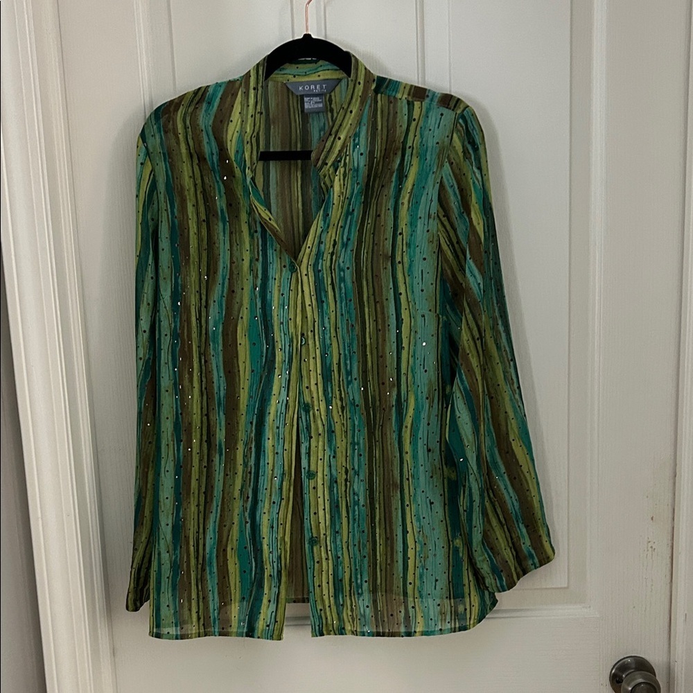Koret size Petit large glittery button down top